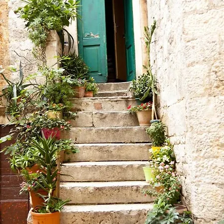 شقة In Mastrinka With Loggia, Air Conditioning, Wifi 5159-2 تروغير
