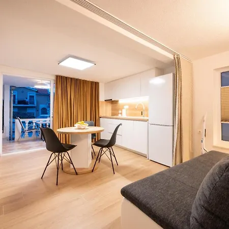In Mastrinka With Loggia, Air Conditioning, Wifi 5159-2 アパート