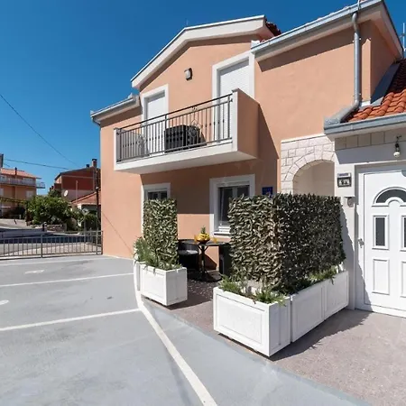 In Mastrinka With Loggia, Air Conditioning, Wifi 5159-2 * تروغير