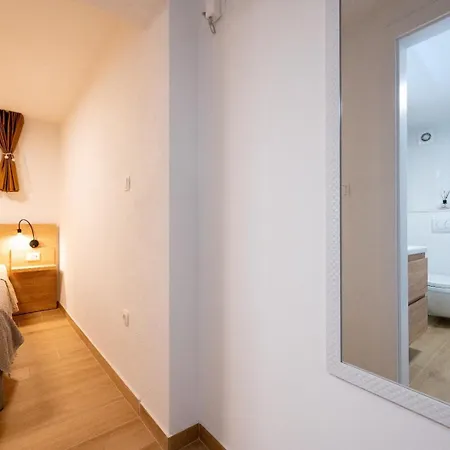 شقة In Mastrinka With Loggia, Air Conditioning, Wifi 5159-2