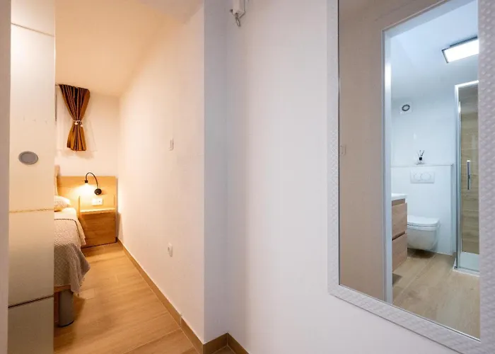 Apartment In Mastrinka With Loggia, Air Conditioning, Wifi 5159-2