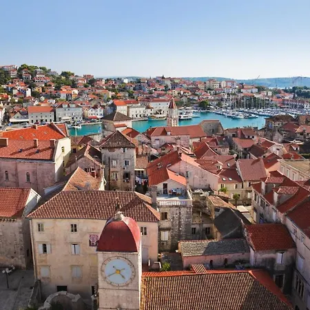 In Mastrinka With Loggia, Air Conditioning, Wifi 5159-2 Lägenhet Trogir